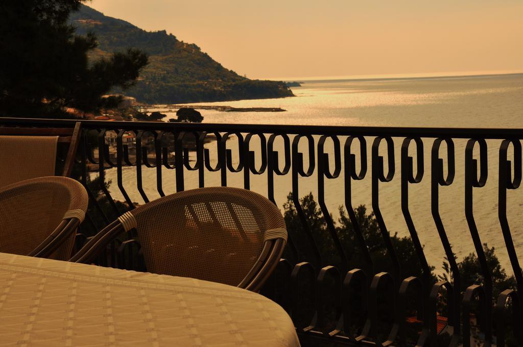 Villa Laura Sea View Apartments Santa Maria di Castellabate Eksteriør billede