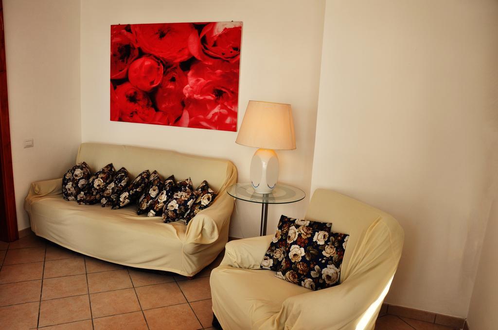 Villa Laura Sea View Apartments Santa Maria di Castellabate Eksteriør billede